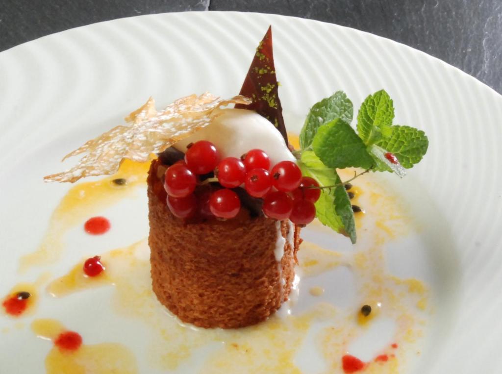 Logis Hotel Saint-Roch Pleumartin Экстерьер фото
