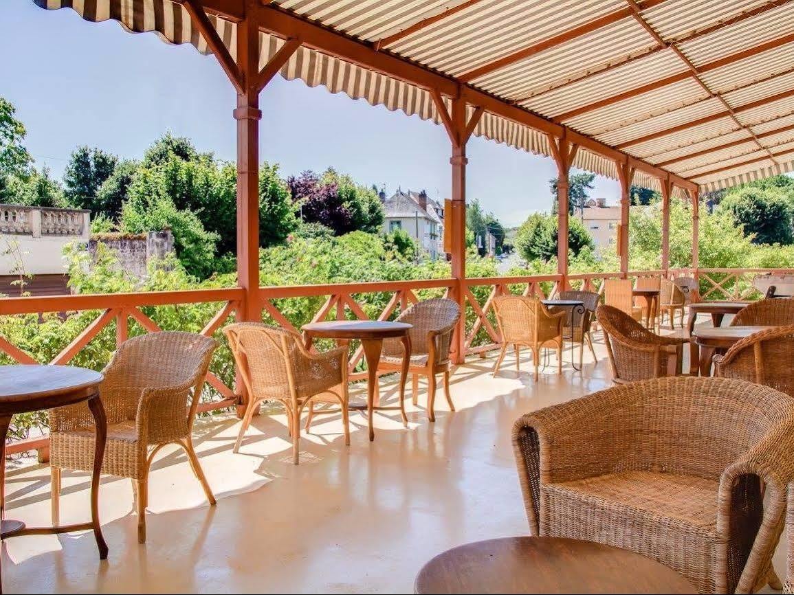 Logis Hotel Saint-Roch Pleumartin Экстерьер фото